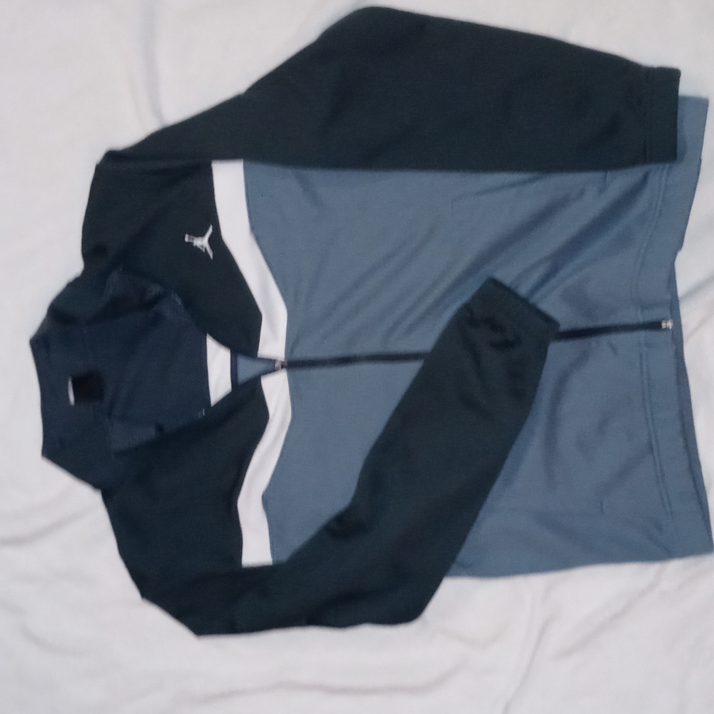 Jordan zip up
